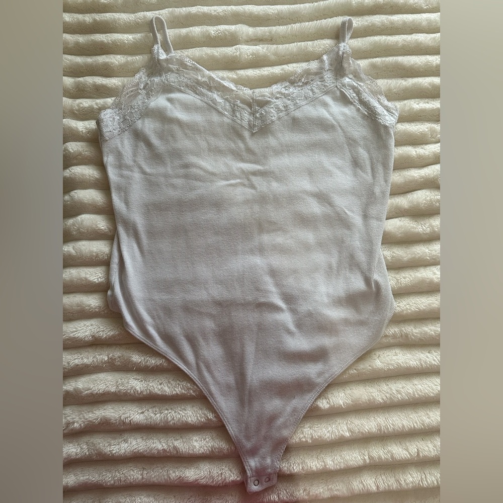 White floral lace tank top bodysuit